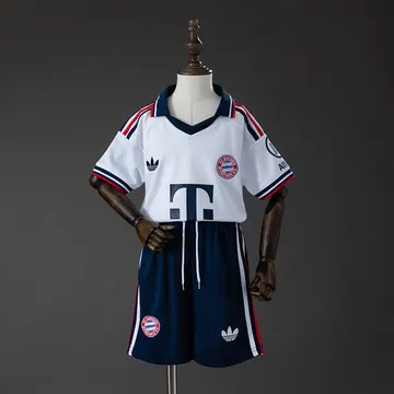 Bayern Munich 2026/27 away Kids, front view
