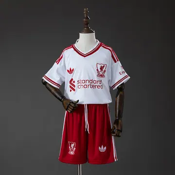 Liverpool 2026/27 away Kids, front view