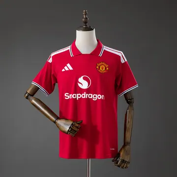 Manchester United 2026/27 home jersey reference, front view