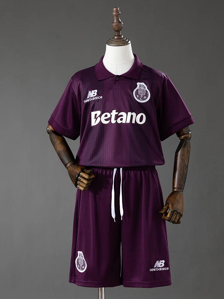 Kids football jersey and shorts set, user-supplied real product photo