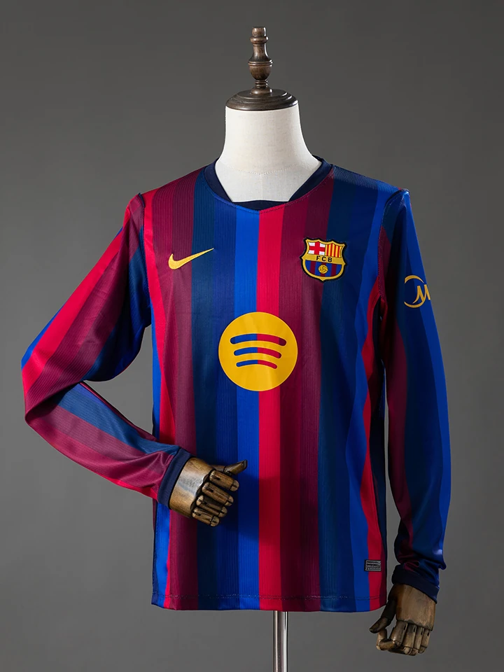 Long sleeve football jersey, user-supplied real product photo